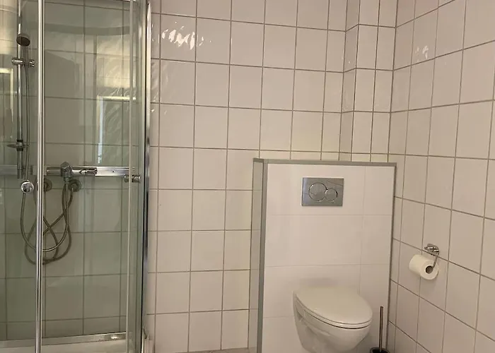 Stilfull I Sentrum Med 3 Soverom Og Parkering